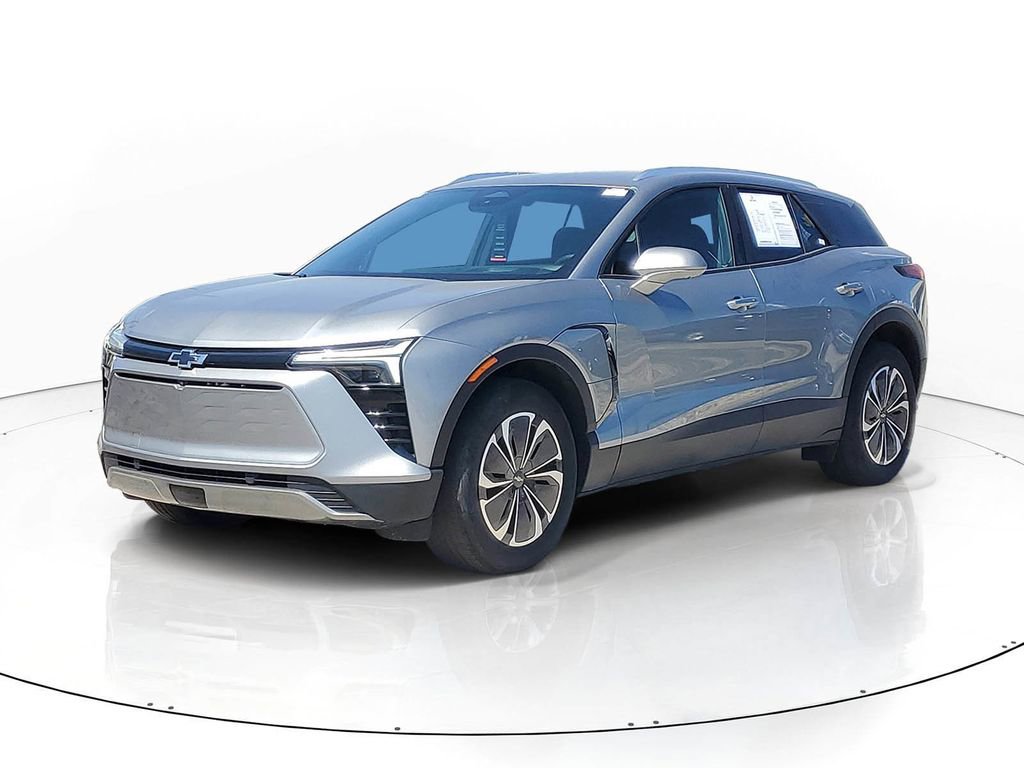 Used 2024 Chevrolet Blazer EV LT AWD/4WD image 2