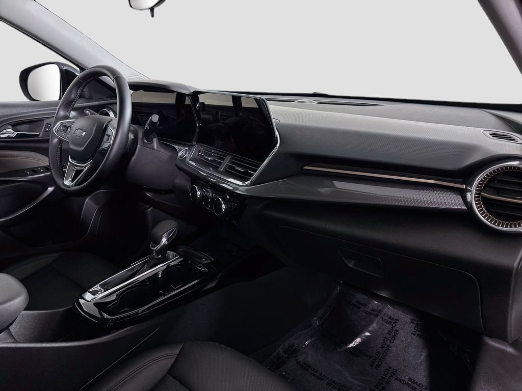 Certified 2024 Chevrolet Trax ACTIV w/ Sunroof Package FWD image 31
