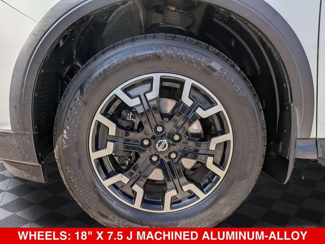Used 2020 Nissan Pathfinder SL AWD/4WD image 10