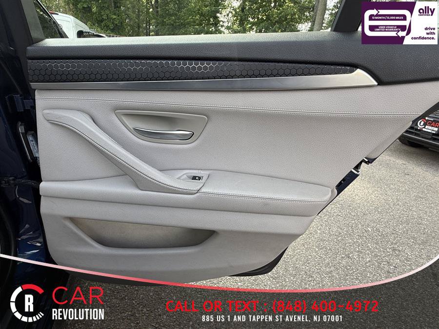 Used 2013 BMW 535i xDrive Sedan AWD/4WD image 35