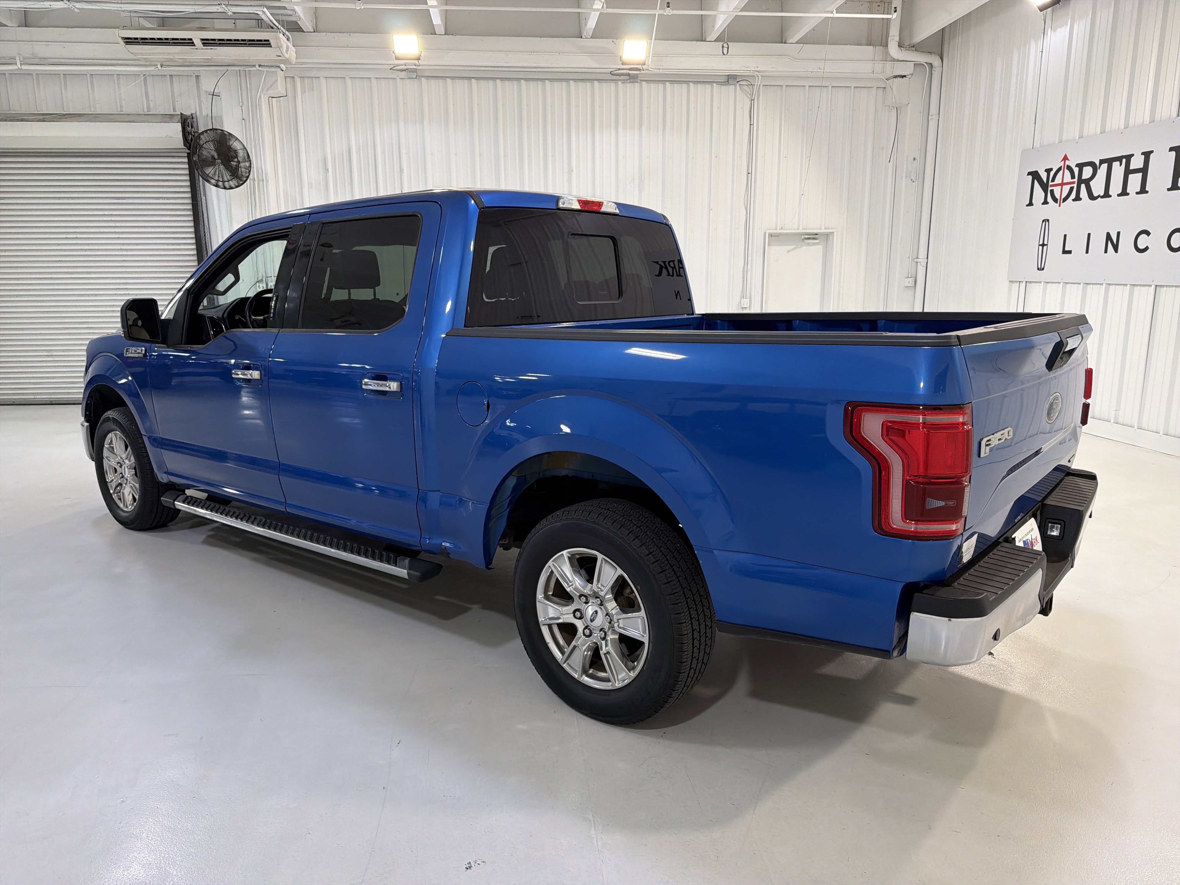 Used 2015 Ford F150 XLT w/ Equipment Group 302A Luxury image 3