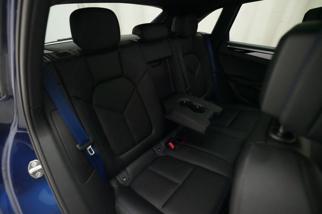 Used 2025 Porsche Macan Turbo image 30