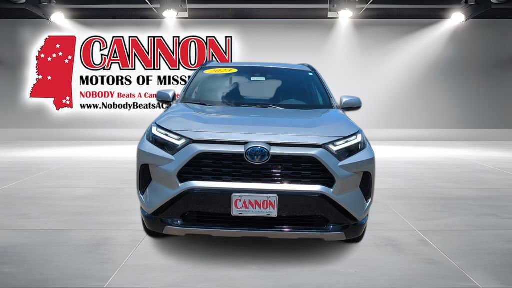 Used 2023 Toyota RAV4 SE AWD/4WD image 2