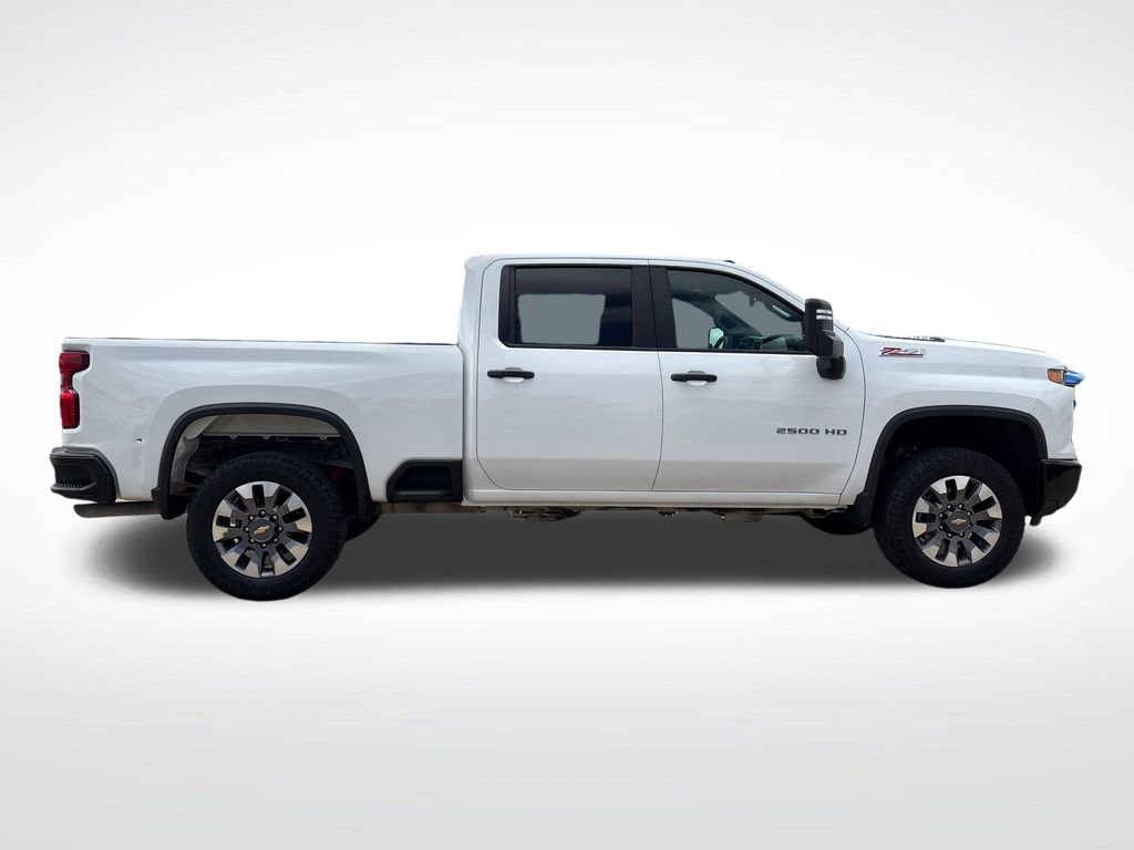 Used 2024 Chevrolet Silverado 2500 Custom w/ Custom Value Package AWD/4WD image 8