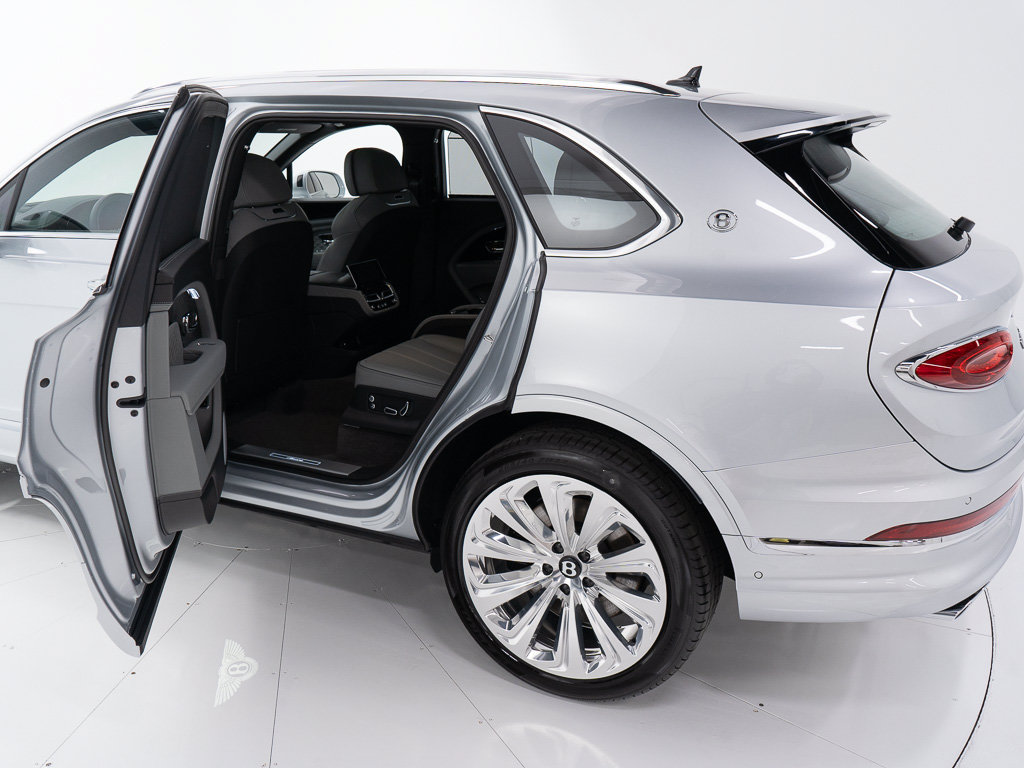 New 2026 Bentley Bentayga Extended Wheelbase AWD/4WD image 20