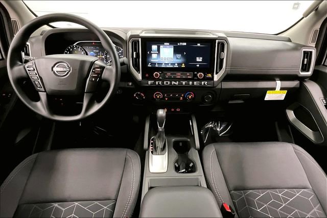 New 2025 Nissan Frontier SV image 6