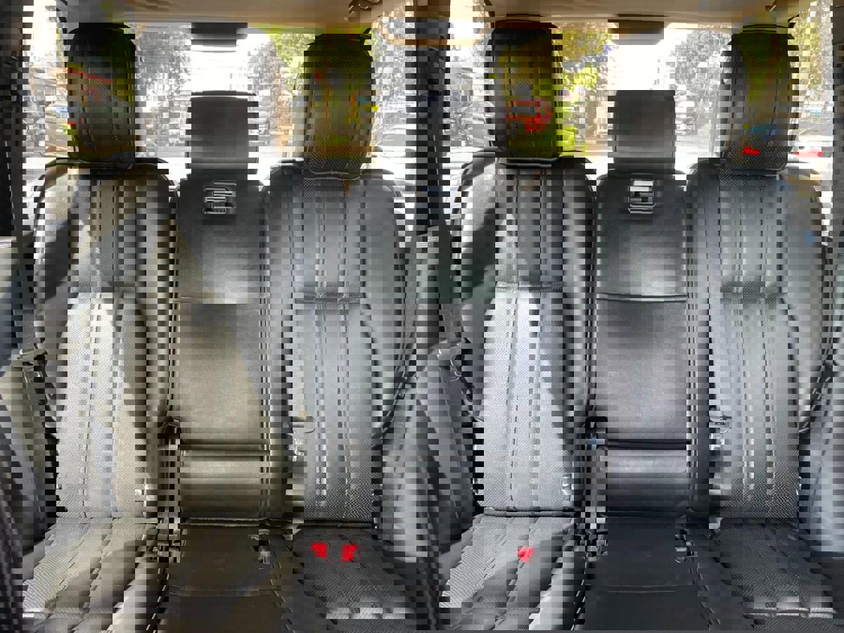 Used 2012 Land Rover Range Rover Supercharged image 38