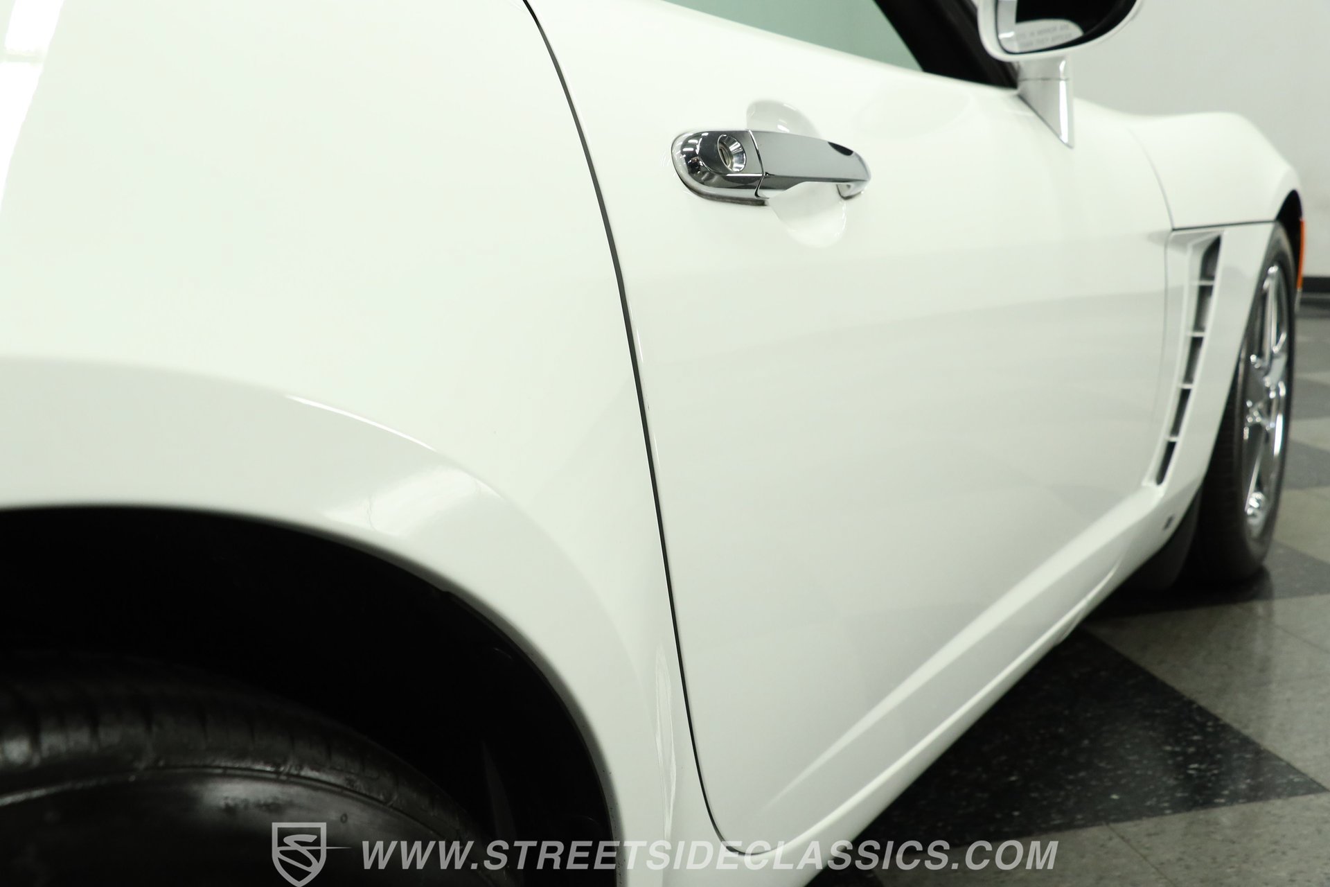 Used 2009 Saturn Sky Red Line RWD image 27