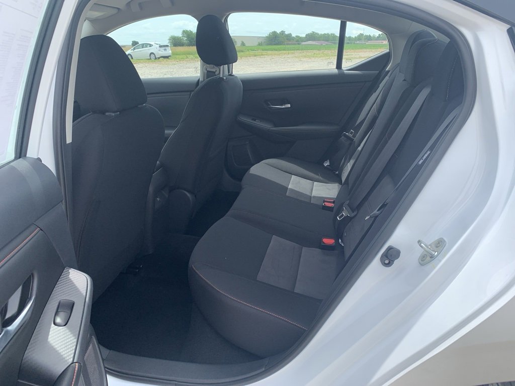 New 2025 Nissan Sentra SR w/ Midnight Edition image 10