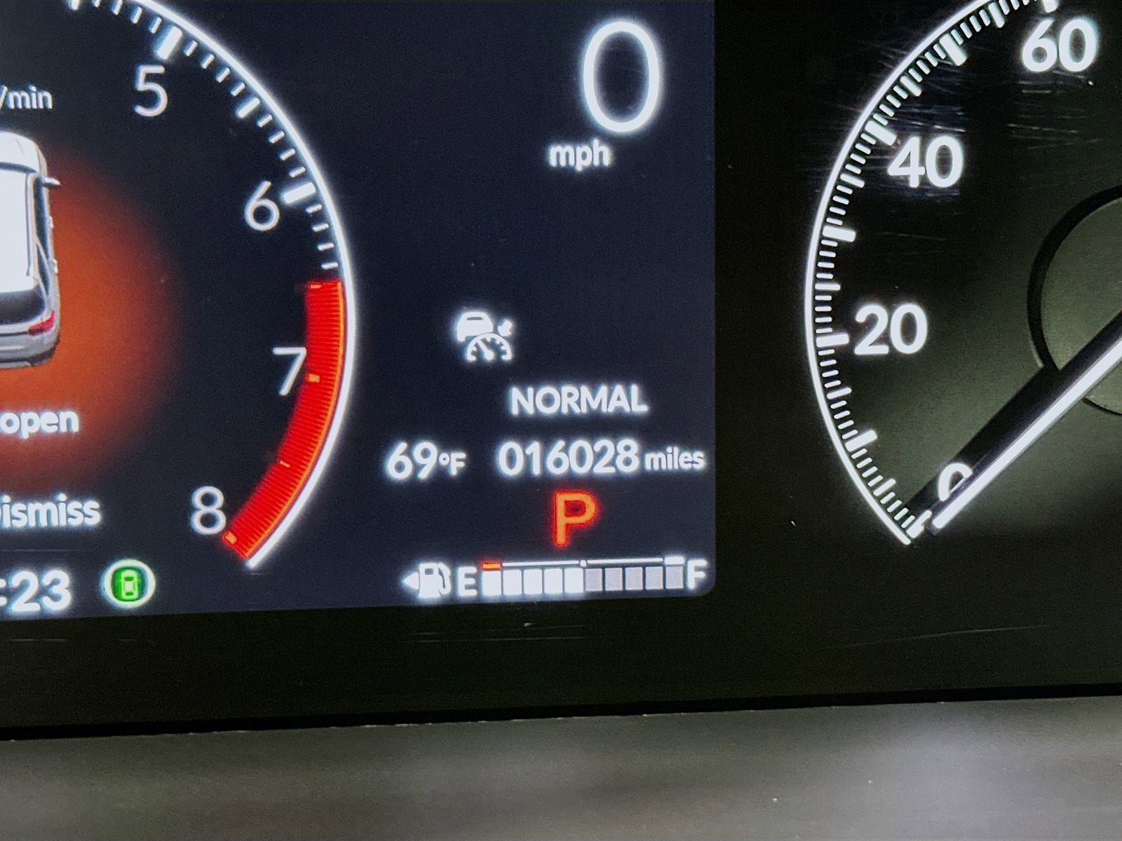 Used 2025 Honda Pilot TrailSport image 12