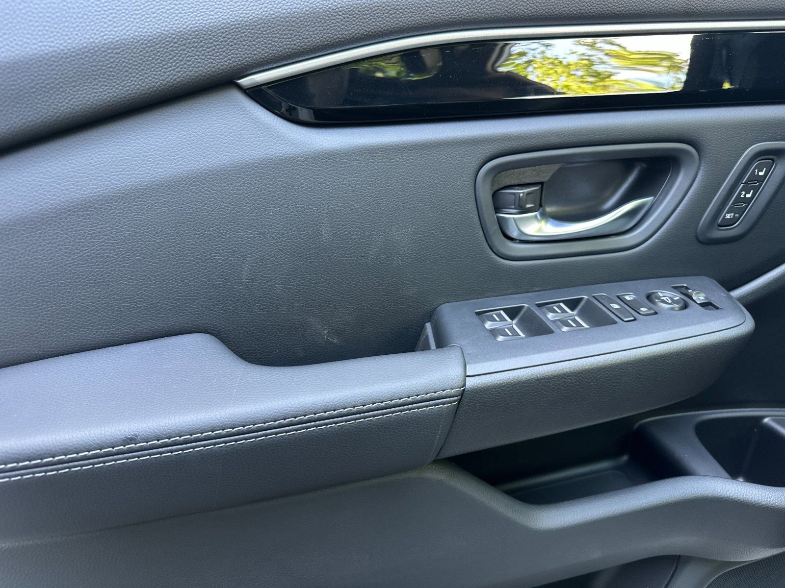 New 2025 Honda Pilot Touring image 11