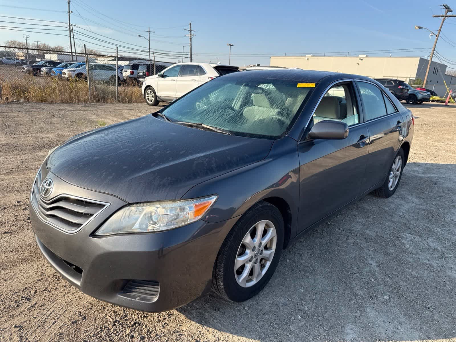 Used 2011 Toyota Camry LE w/ LE Extra-Value Pkg FWD image 1