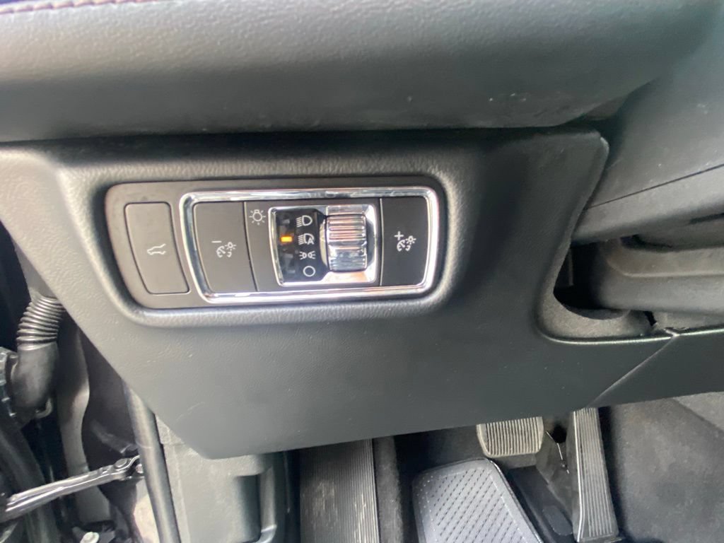 Used 2023 Lincoln Aviator AWD w/ Premium Package image 11