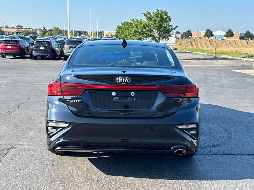 Used 2021 Kia Forte LXS FWD image 7