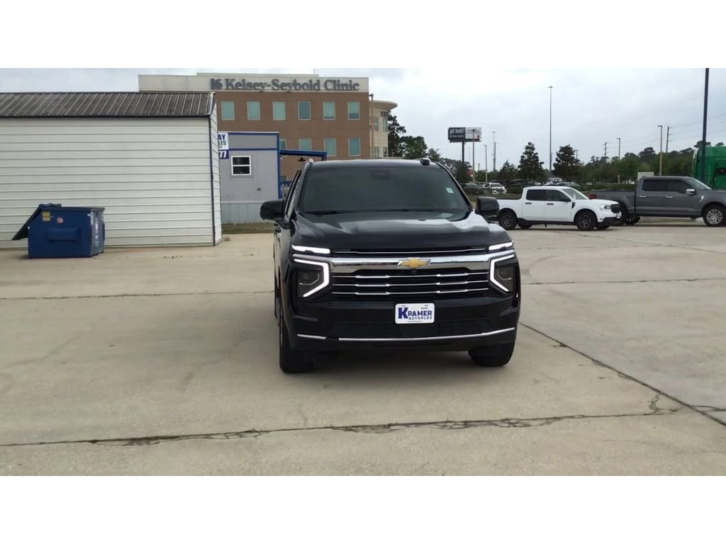 Used 2025 Chevrolet Tahoe LT image 3