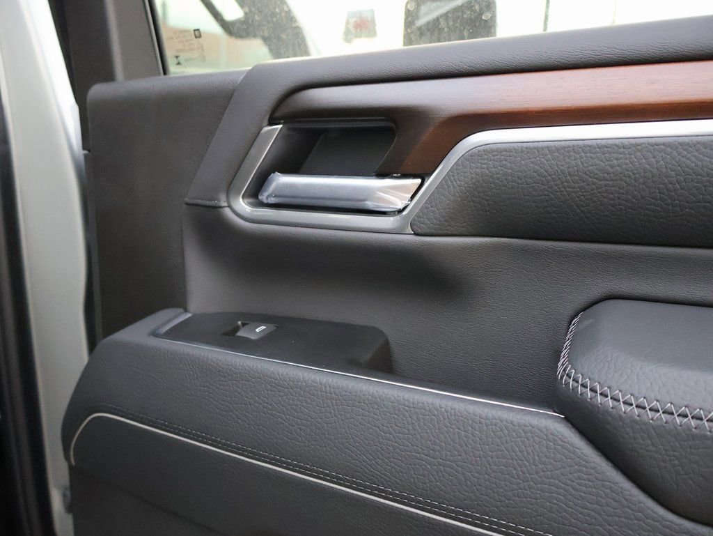 New 2026 GMC Sierra 3500 Denali w/ Denali Reserve Package image 14