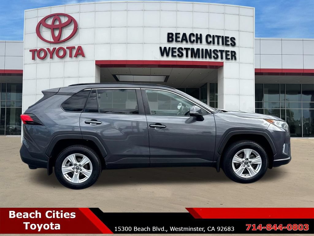 Used 2021 Toyota RAV4 XLE w/ Convenience Package FWD image 13