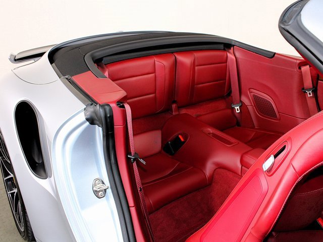 Used 2017 Porsche 911 Turbo S image 20