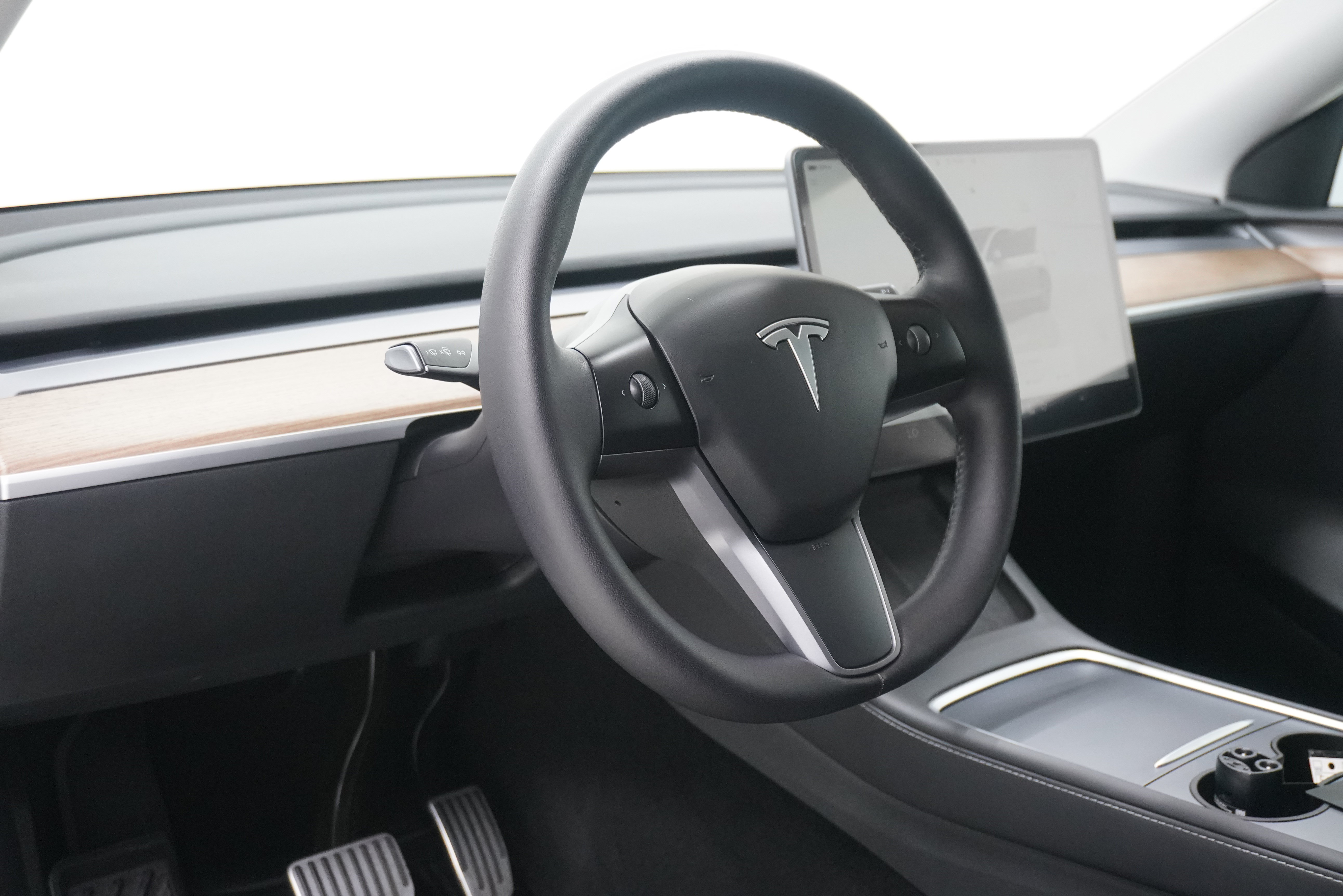 Used 2023 Tesla Model Y Long Range AWD/4WD image 10