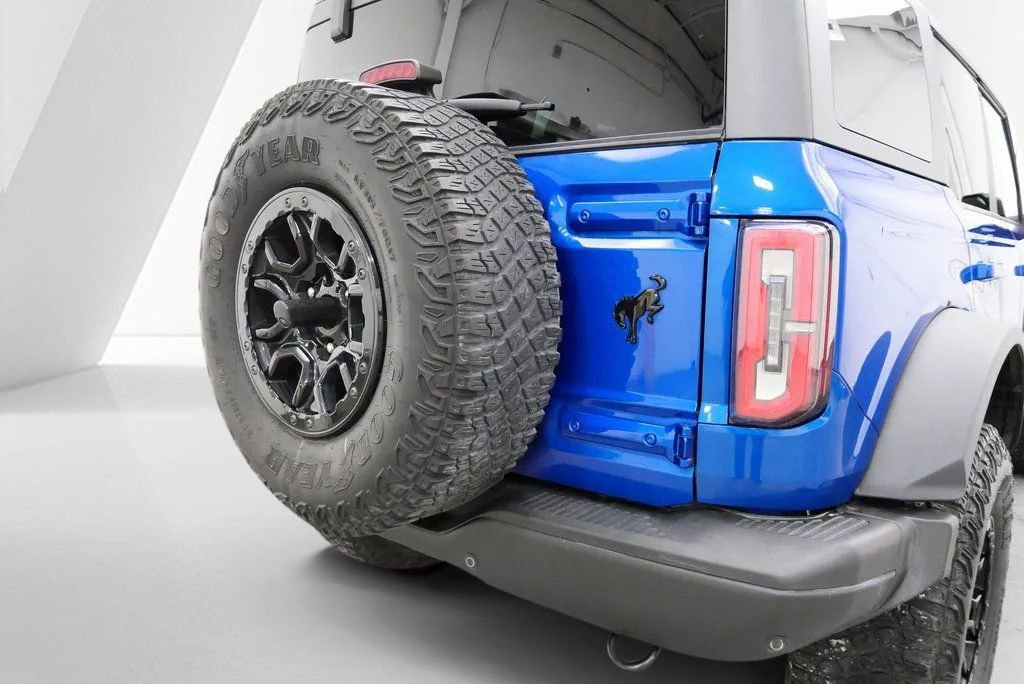 Used 2021 Ford Bronco First Edition AWD/4WD image 9