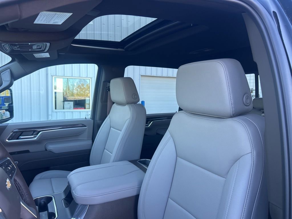 New 2026 Chevrolet Silverado 2500 LTZ w/ LTZ Premium Package image 13