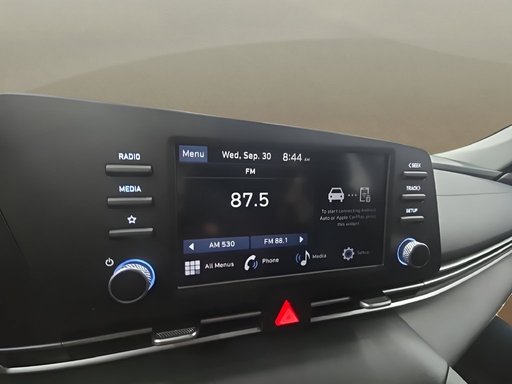 New 2026 Hyundai Elantra SE FWD image 32