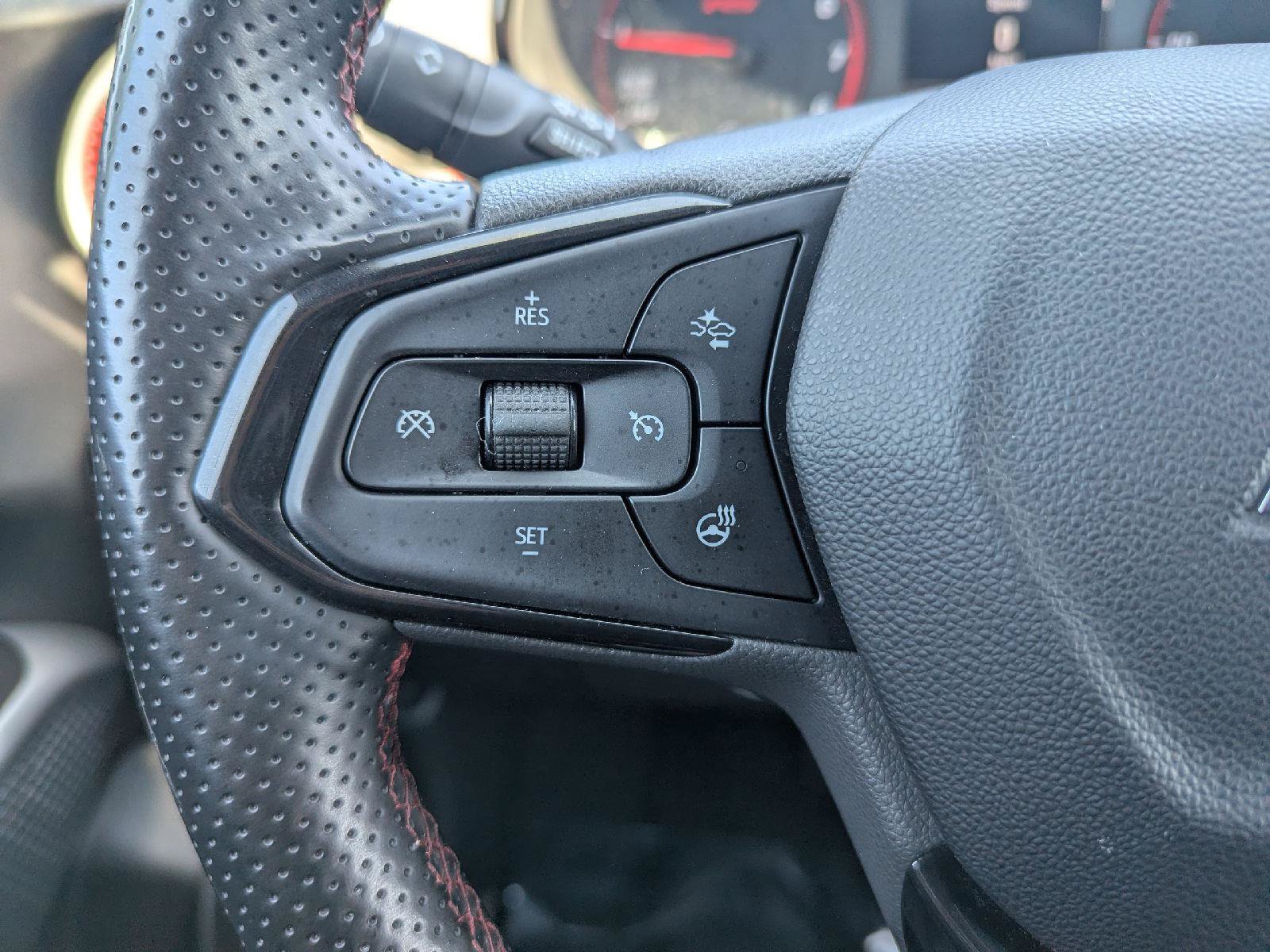 Used 2024 Chevrolet Trax RS w/ Driver Confidence Package FWD image 19