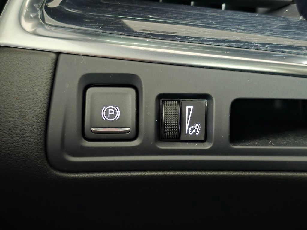 Used 2023 Cadillac XT5 Premium Luxury image 36