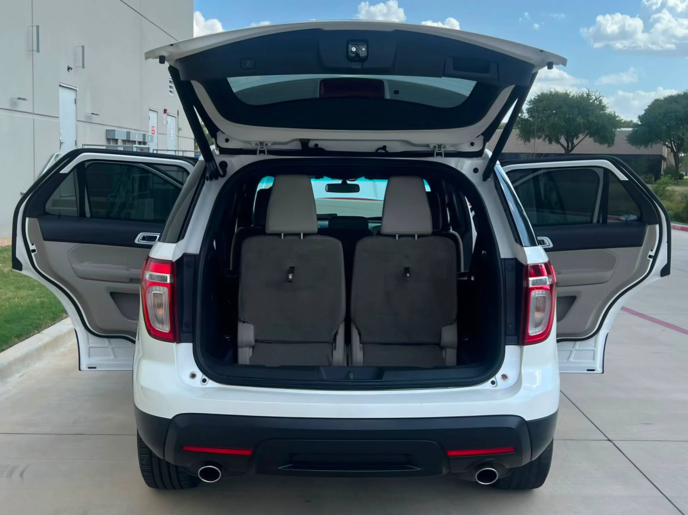 Used 2012 Ford Explorer Limited FWD image 11