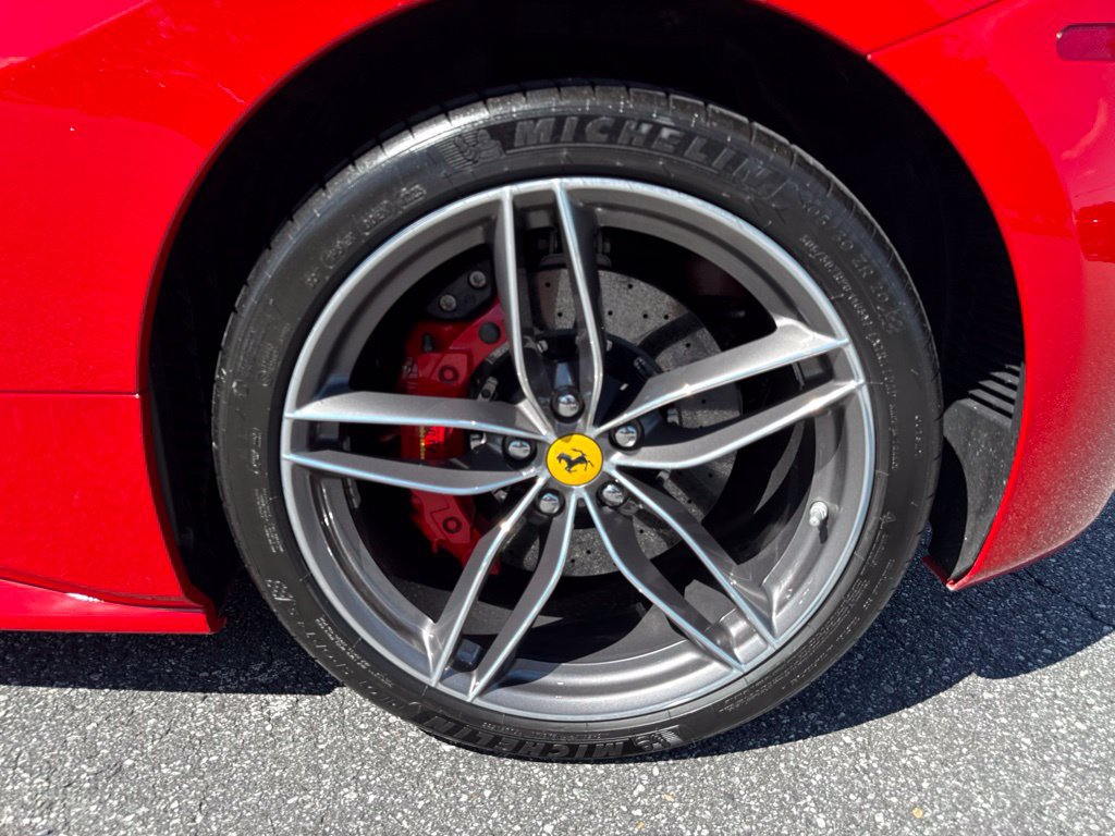 Used 2018 Ferrari 488 Spider RWD image 22