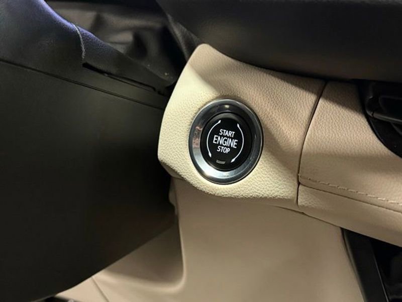 Used 2023 Buick Envision Avenir image 17