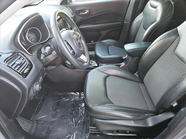 Used 2019 Jeep Compass Latitude FWD image 17