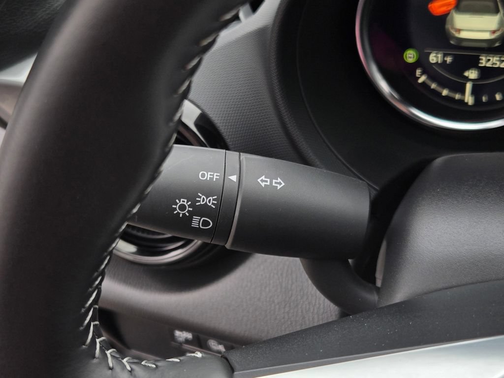 Certified 2024 MAZDA MX-5 Miata Club RWD image 24