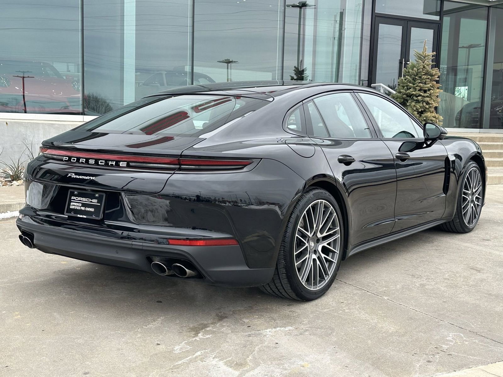 Certified 2024 Porsche Panamera image 7