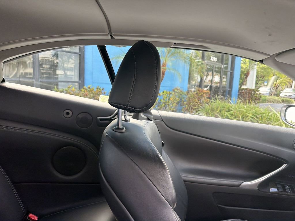 Used 2012 Lexus IS 350C w/ Luxury Pkg RWD image 16