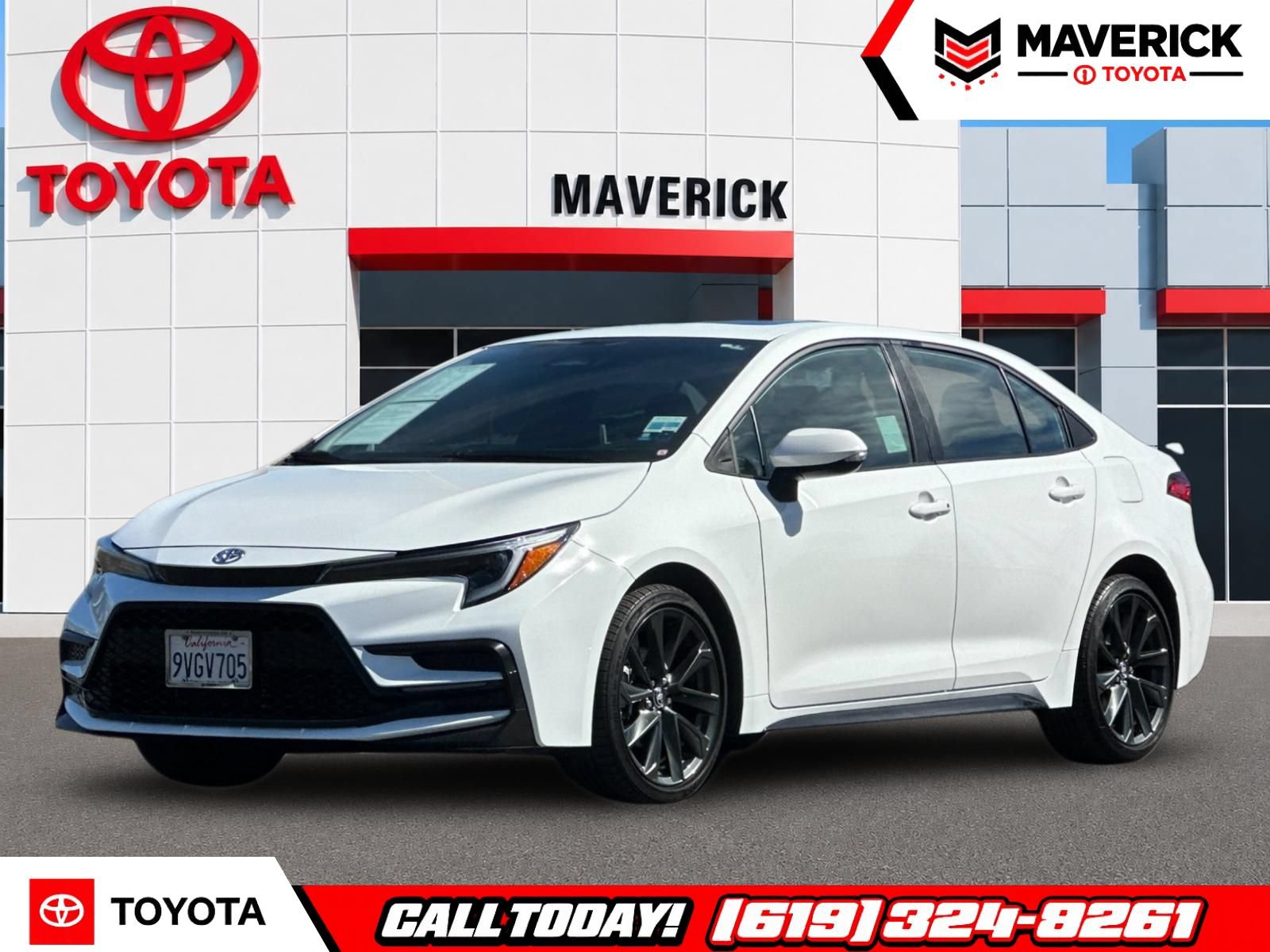 Used 2025 Toyota Corolla SE w/ SE Premium Package FWD image 1