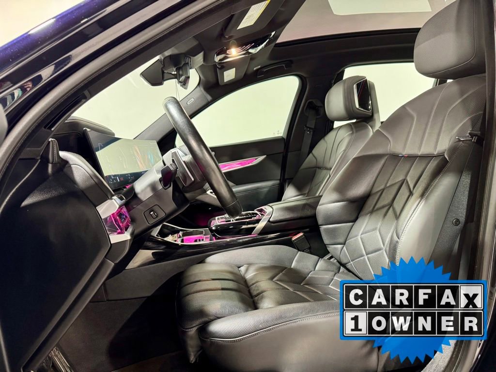 Used 2023 BMW 740i image 2