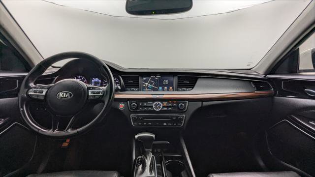 Used 2017 Kia Cadenza Premium w/ Luxury Package image 23
