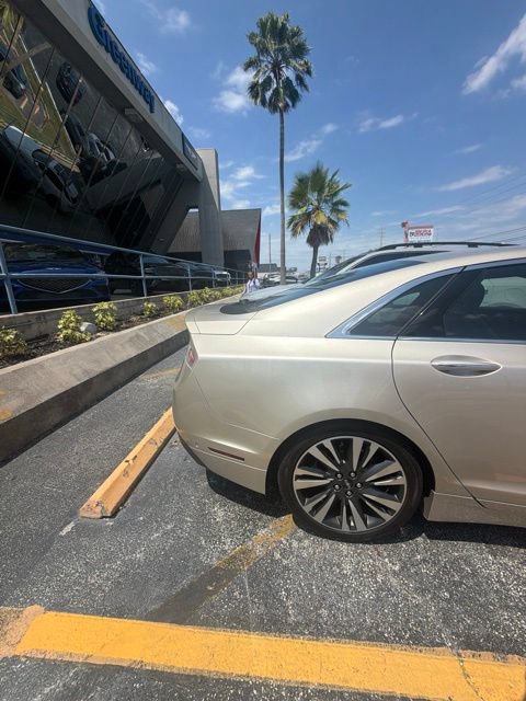 Used 2017 Lincoln MKZ Reserve w/ Technology Package AWD/4WD image 10