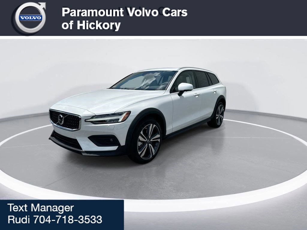 New 2026 Volvo V60 B5 Cross Country Plus w/ Protection Package Premier image 4
