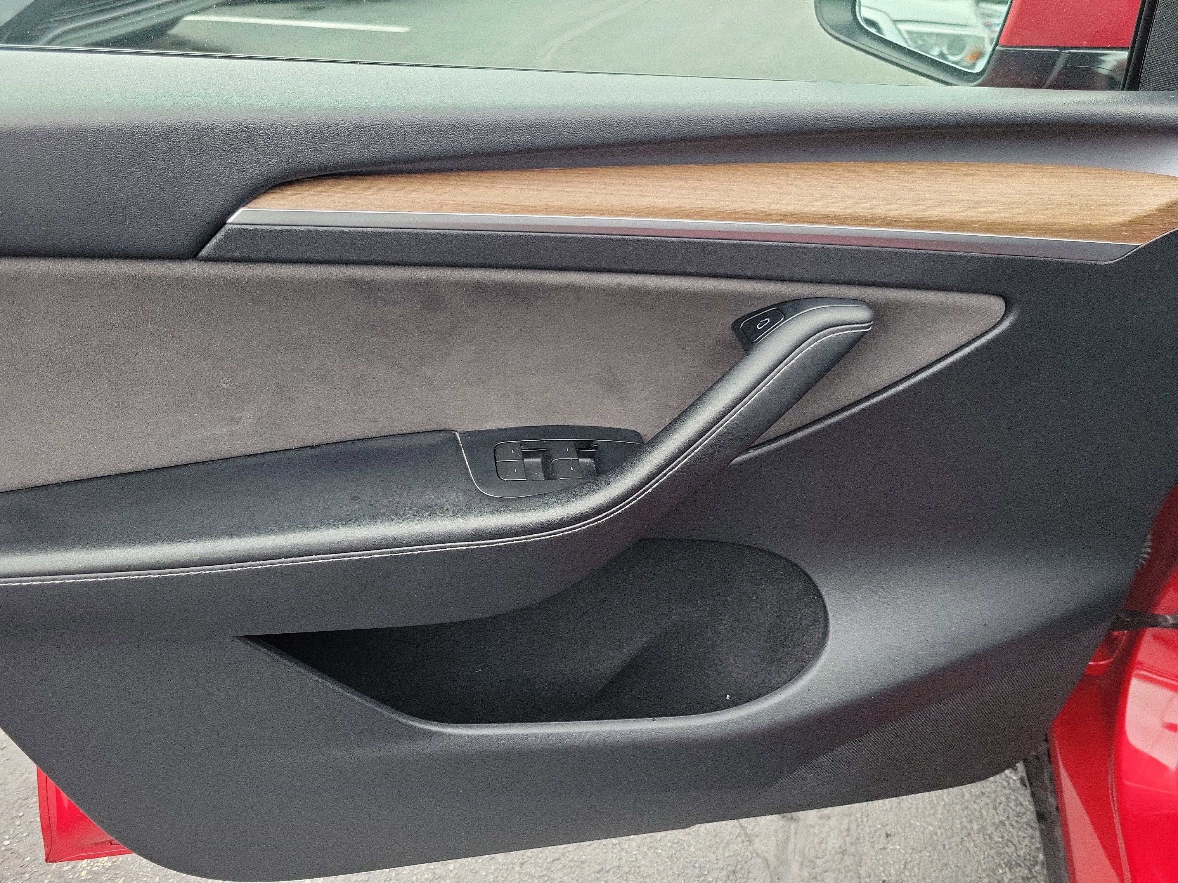 Used 2023 Tesla Model Y Performance image 19