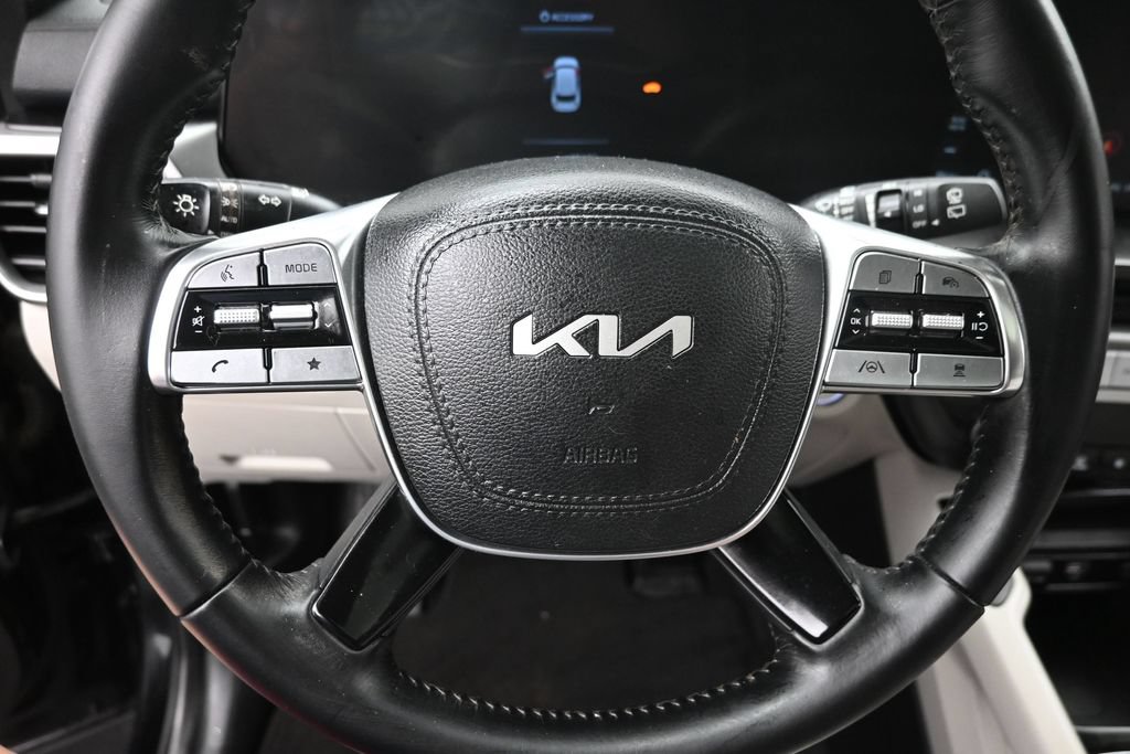 Used 2023 Kia Telluride S w/ S Sunroof Package FWD image 16