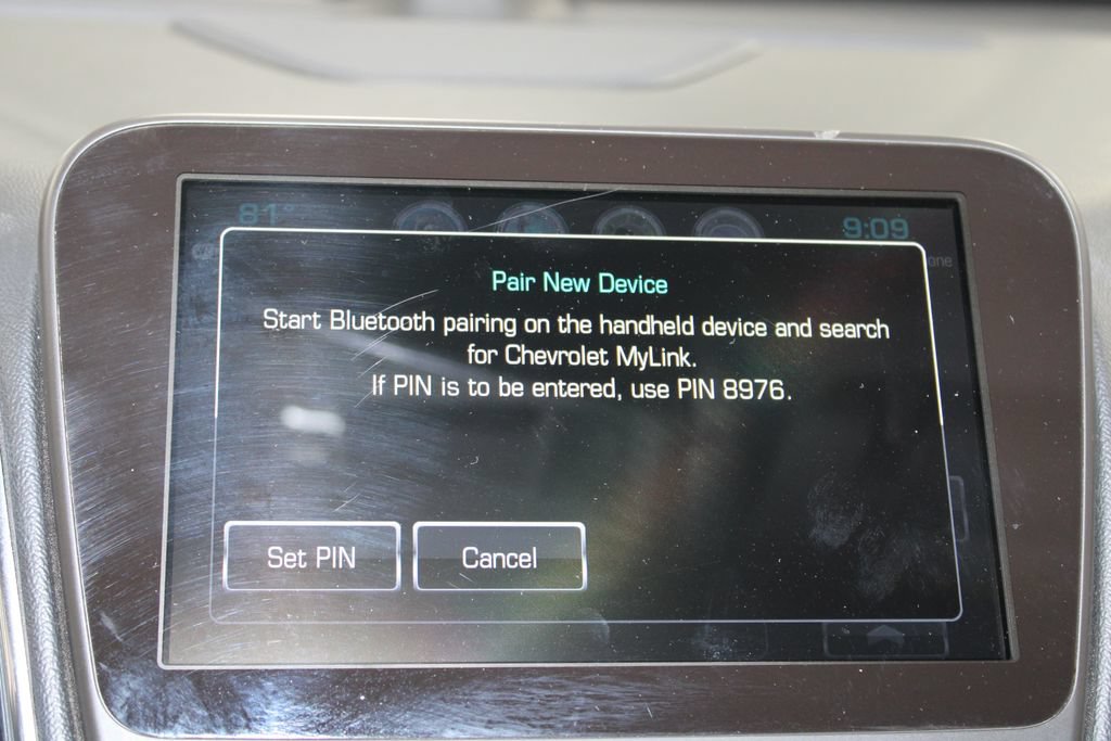 Used 2017 Chevrolet Malibu LT w/ Leather Package FWD image 43