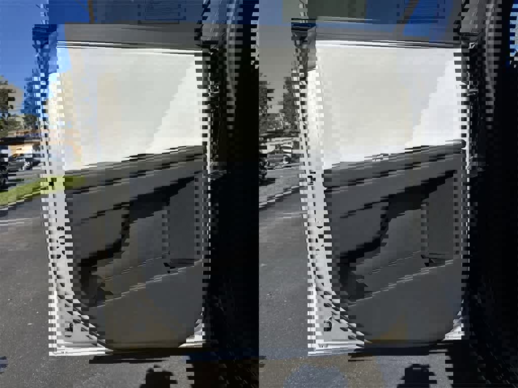 Used 2024 Tesla Cybertruck AWD Crew Cab image 29