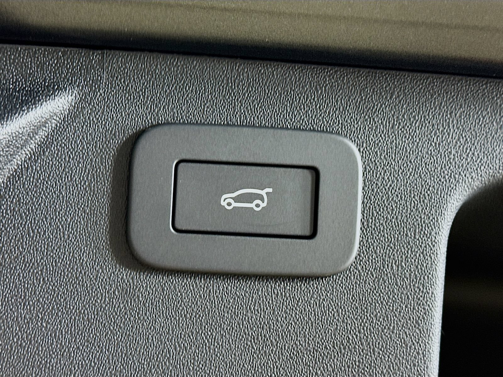 New 2026 Land Rover Discovery Sport Landmark AWD/4WD image 41