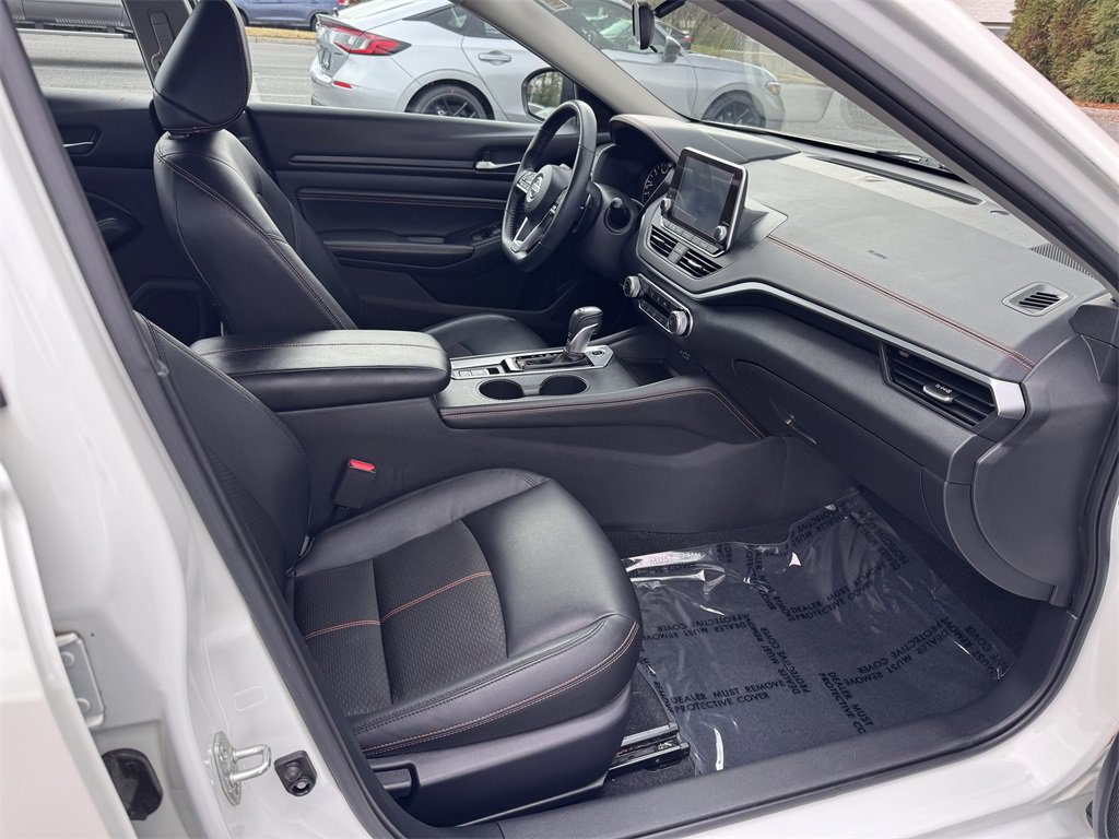 Used 2020 Nissan Altima 2.5 SR w/ Premium Package image 15