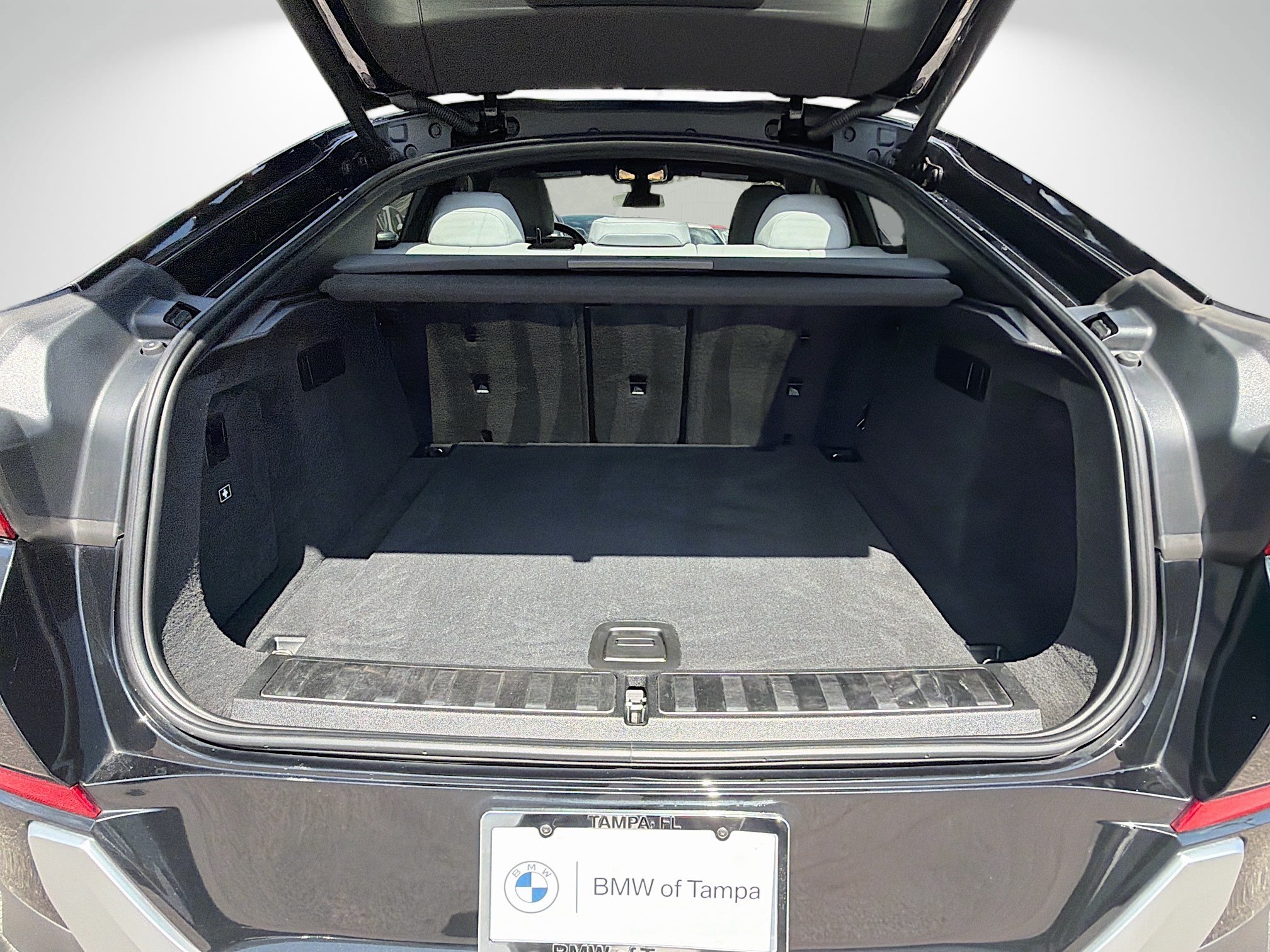 Used 2023 BMW X6 xDrive40i AWD/4WD image 11