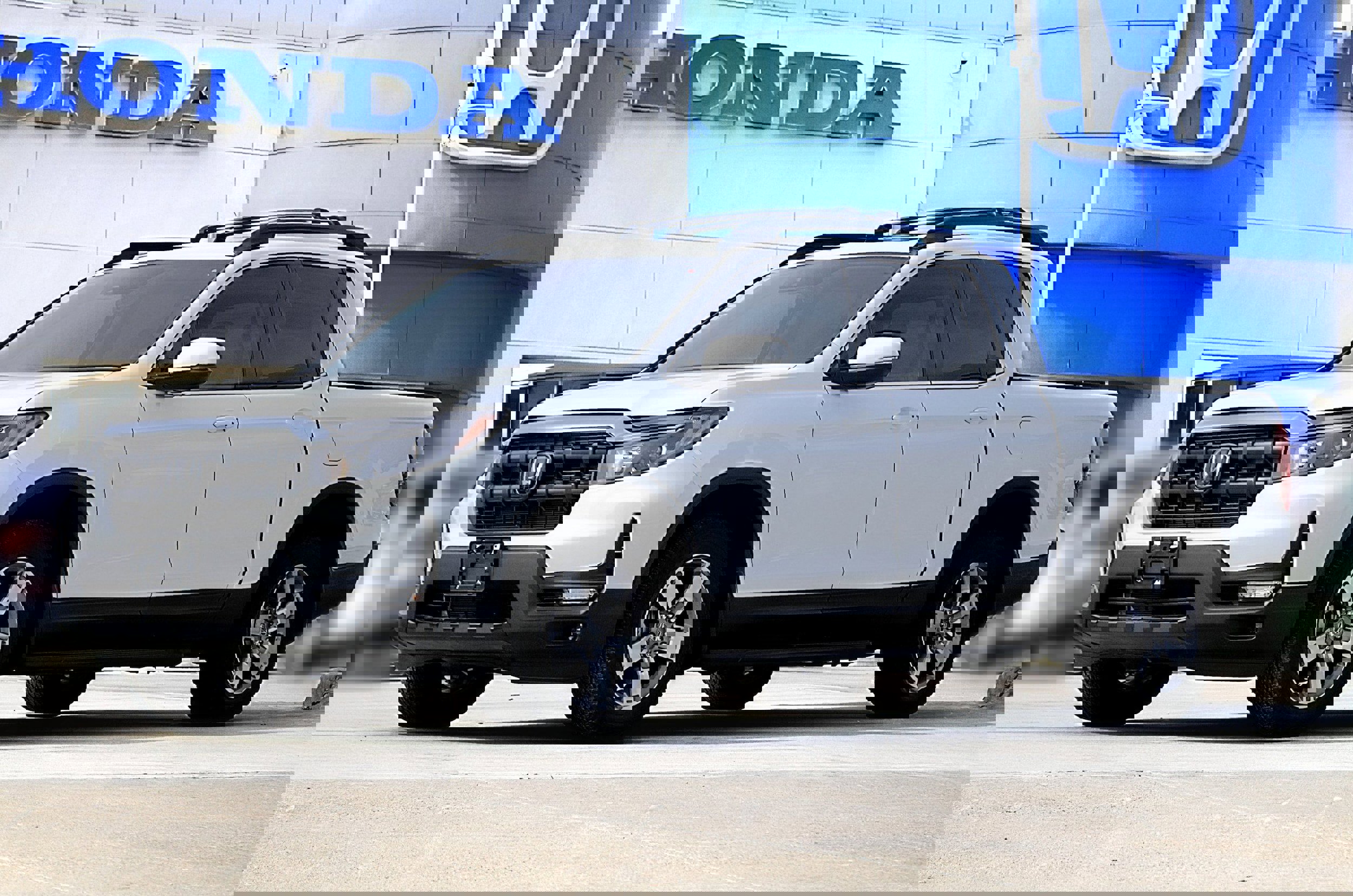 New 2024 Honda Ridgeline RTL