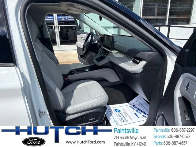 New 2026 Ford Explorer Active w/ Active Comfort Package AWD/4WD image 27