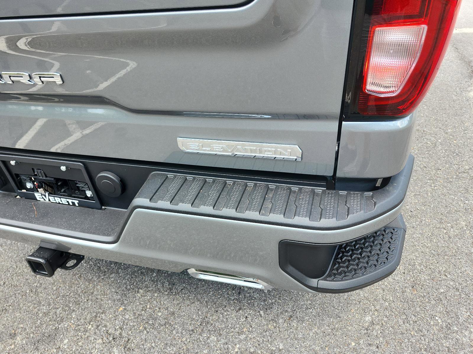 New 2026 GMC Sierra 1500 Elevation image 4